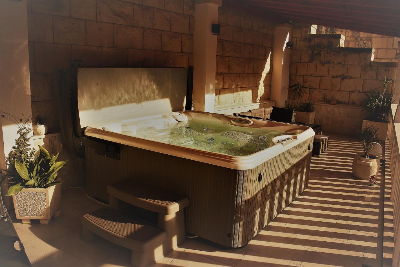 Libana Apartment Povlja (Brac)